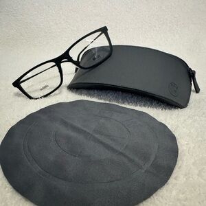 BMW Eyeglasses BW5020 002
Matte Black 56mm